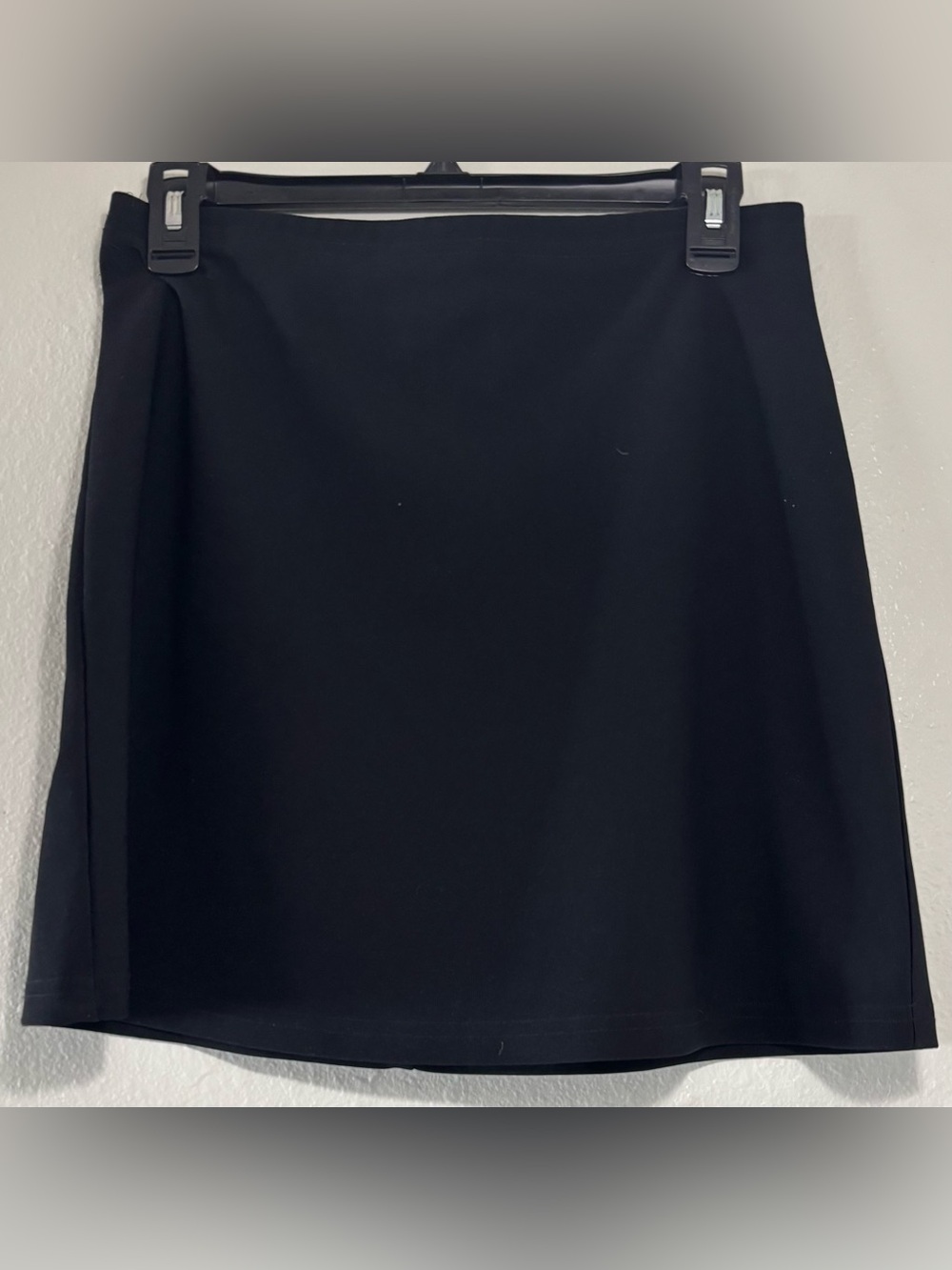 Very simple black skirt